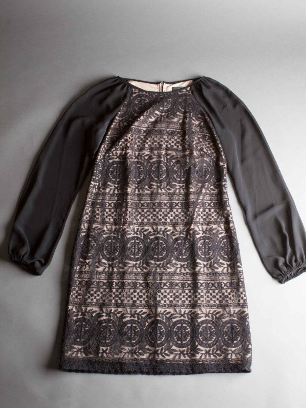 Adrianna Papell Black Lace Overlay Shift Dress in Size 10